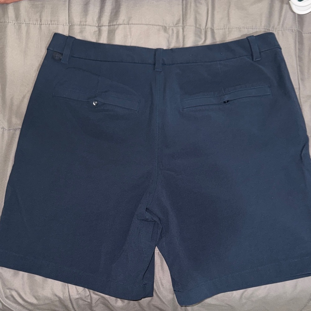 Lululemon ABC short - Picture 3 of 3